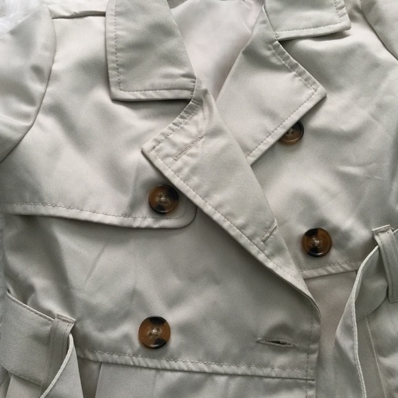Tahari - Toddler Tan Trench Coat - Picture 7 of 7